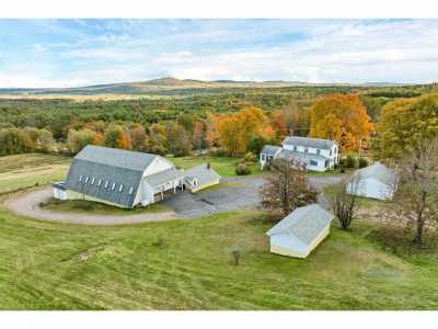 Home For Sale in Alton, New Hampshire