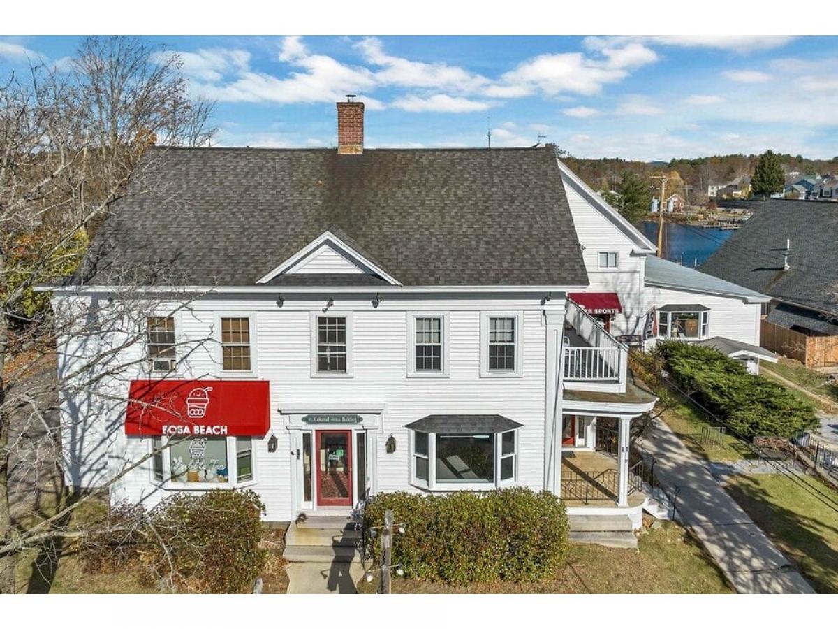 Picture of Home For Sale in Wolfeboro, New Hampshire, United States