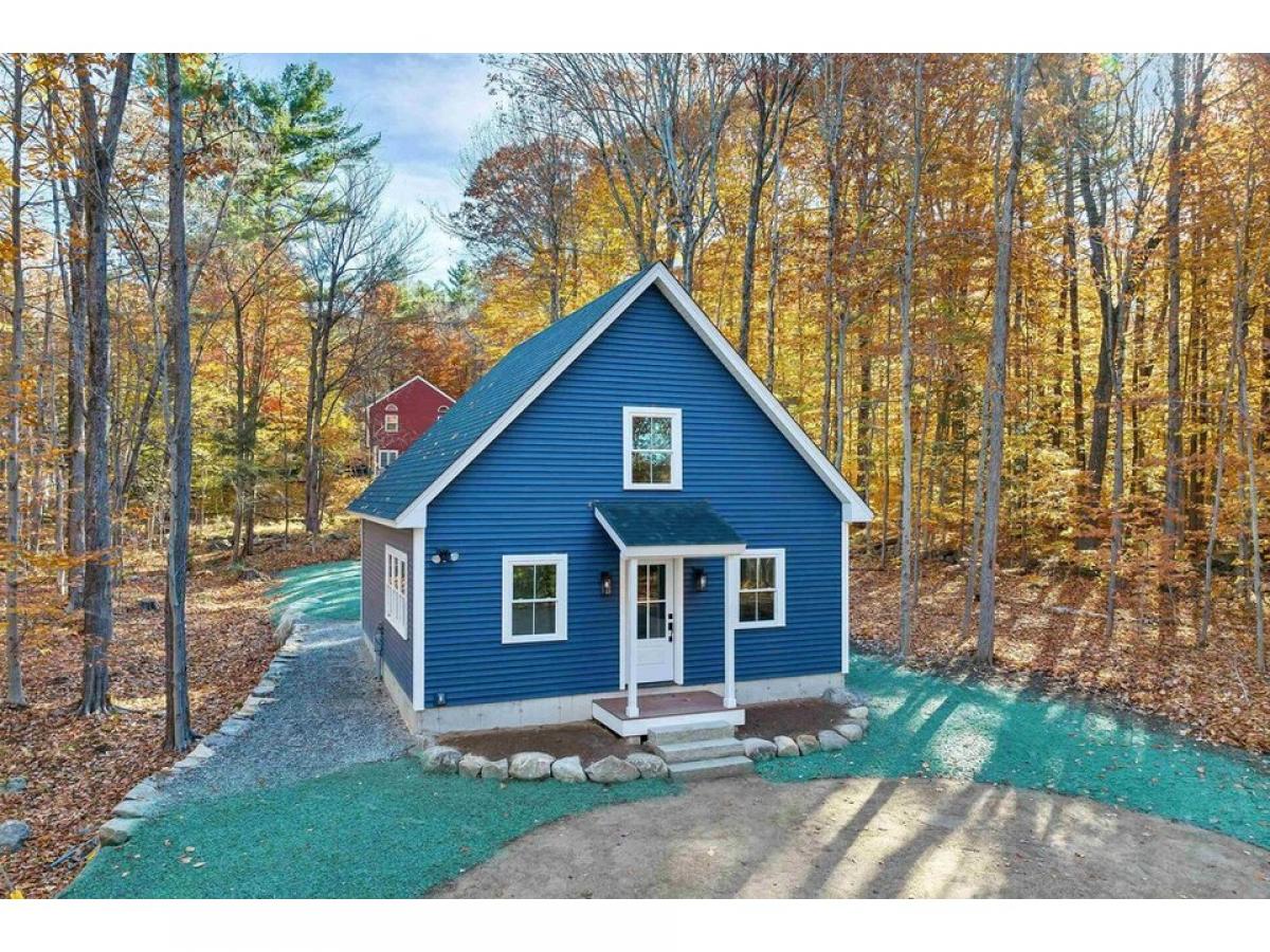 Picture of Home For Sale in Tuftonboro, New Hampshire, United States