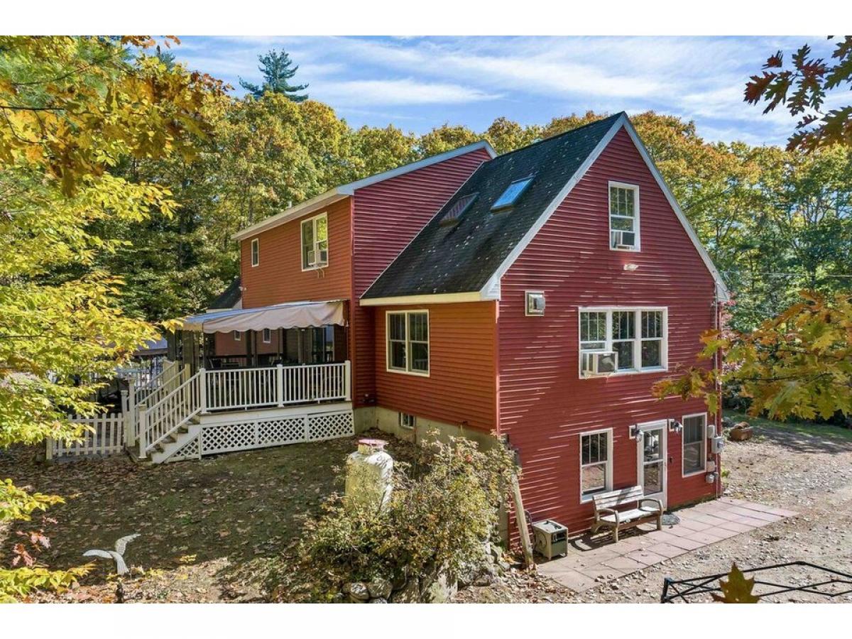 Picture of Home For Sale in New Durham, New Hampshire, United States