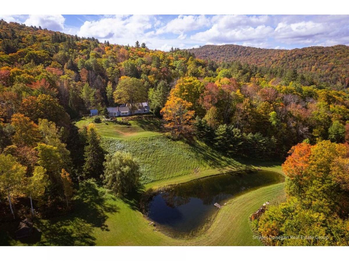 Picture of Home For Sale in Pomfret, Vermont, United States