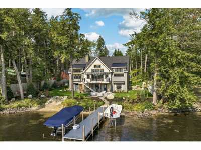 Home For Sale in Tuftonboro, New Hampshire