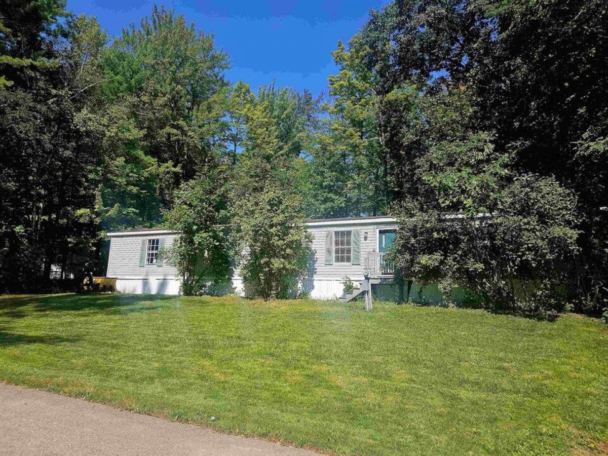 Picture of Home For Sale in Meredith, New Hampshire, United States