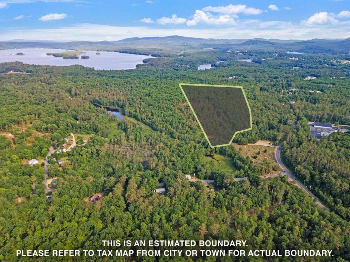 Picture of Residential Land For Sale in Wolfeboro, New Hampshire, United States