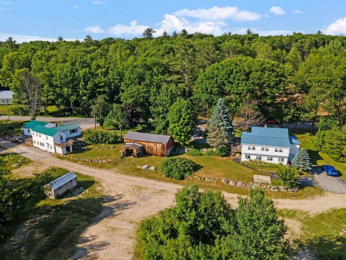 Picture of Home For Sale in Wolfeboro, New Hampshire, United States