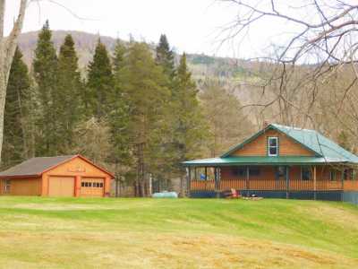 Home For Sale in Pittsburg, New Hampshire