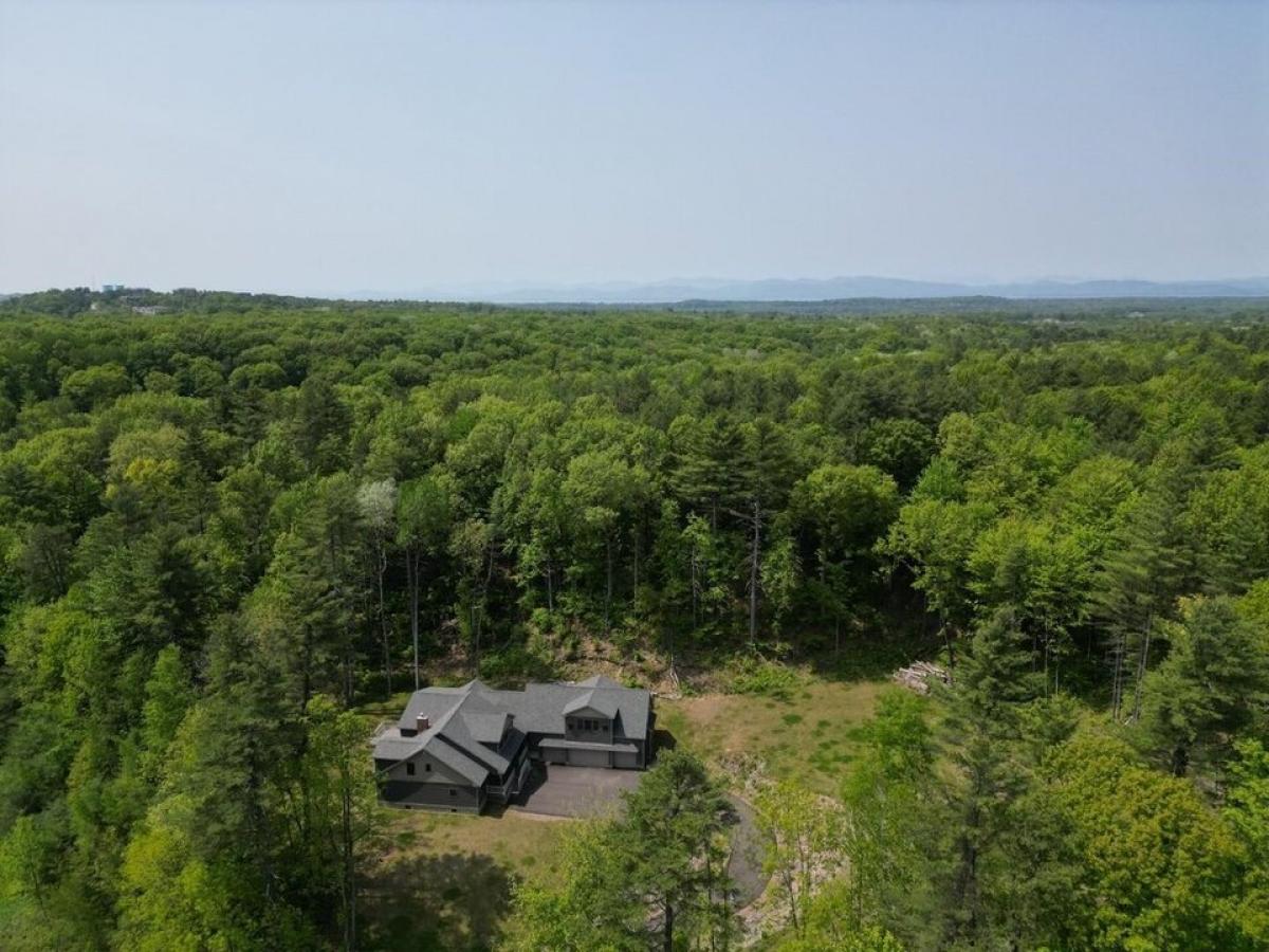 Picture of Home For Sale in Colchester, Vermont, United States