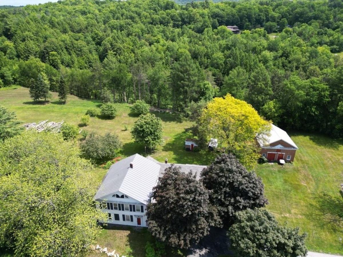 Picture of Home For Sale in Colchester, Vermont, United States