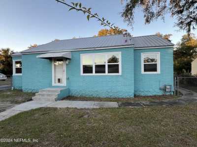 Home For Sale in Palatka, Florida