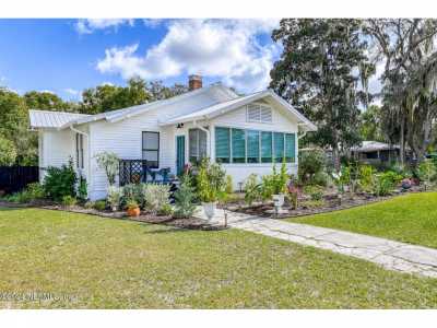 Home For Sale in Palatka, Florida