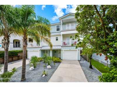 Home For Sale in Jacksonville Beach, Florida