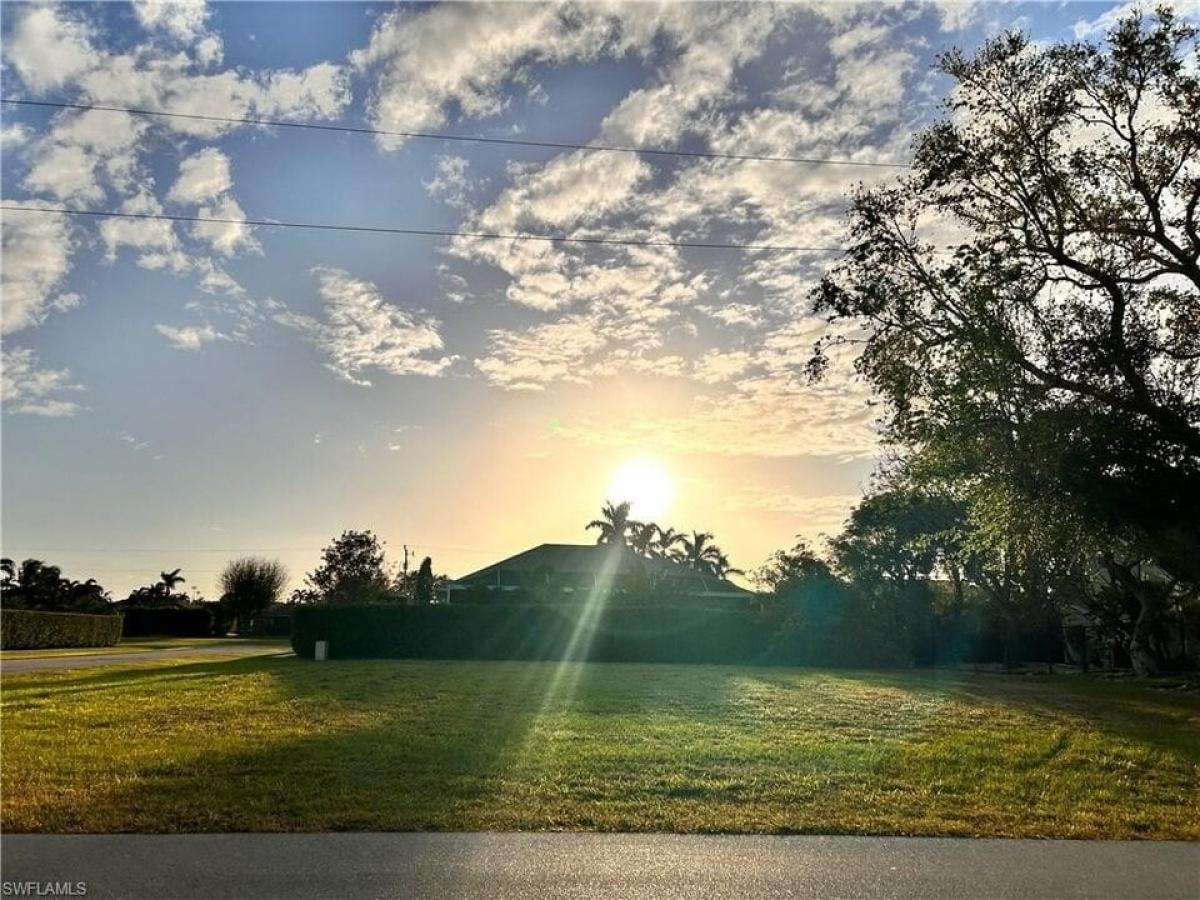 Picture of Residential Land For Sale in Marco Island, Florida, United States