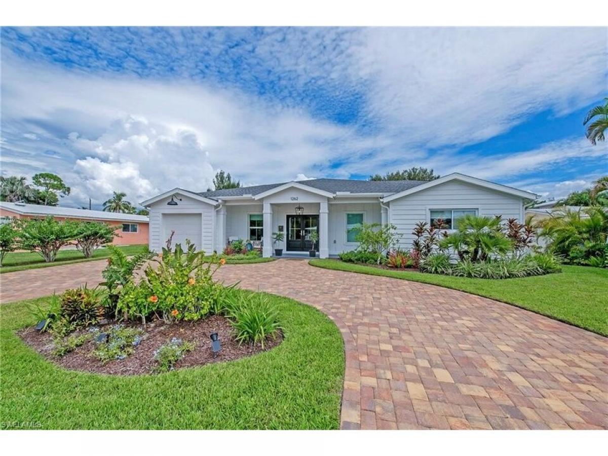 Picture of Home For Sale in Naples, Florida, United States