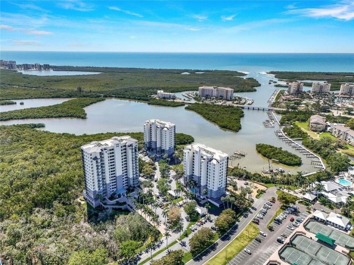 Picture of Home For Sale in Naples, Florida, United States