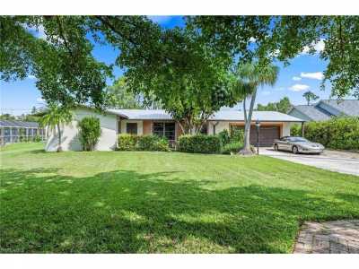 Home For Sale in Naples, Florida