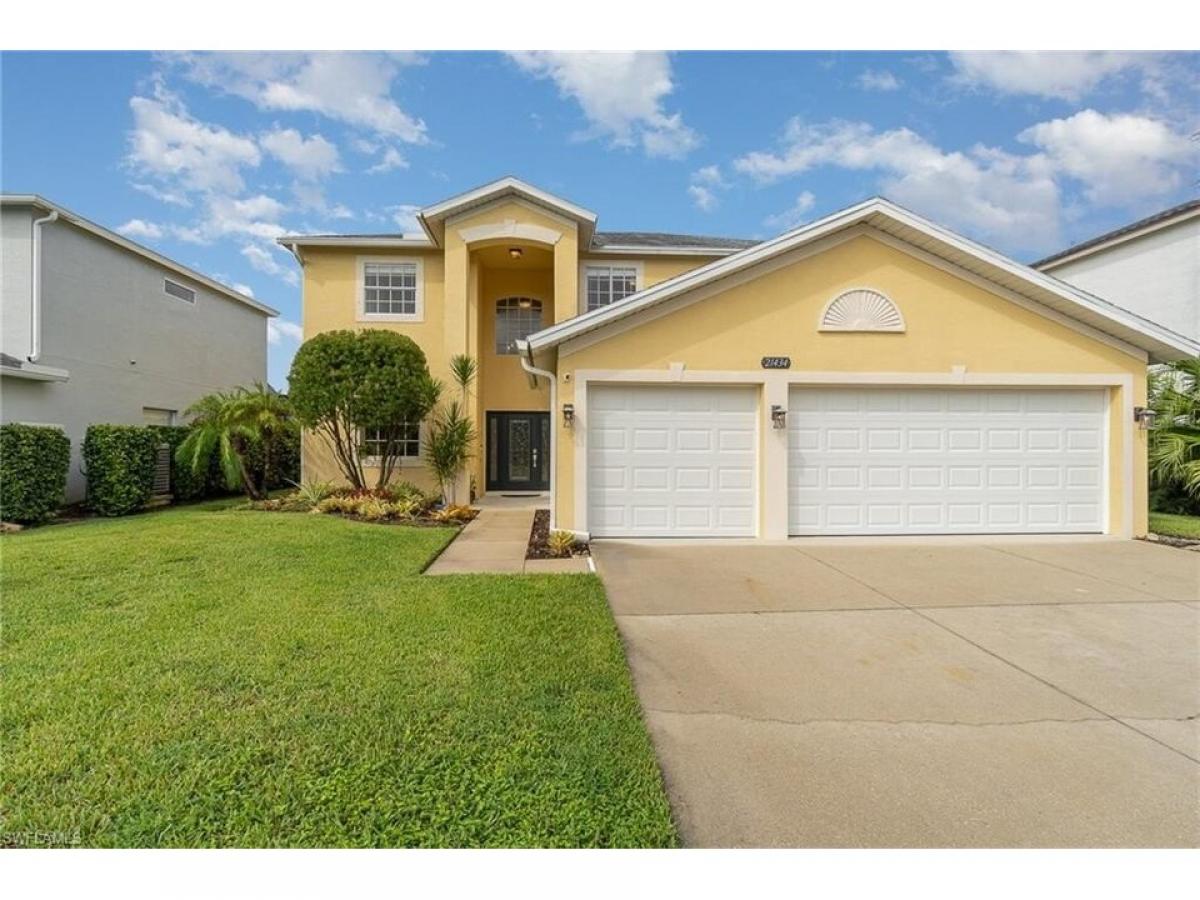 Picture of Home For Sale in Estero, Florida, United States