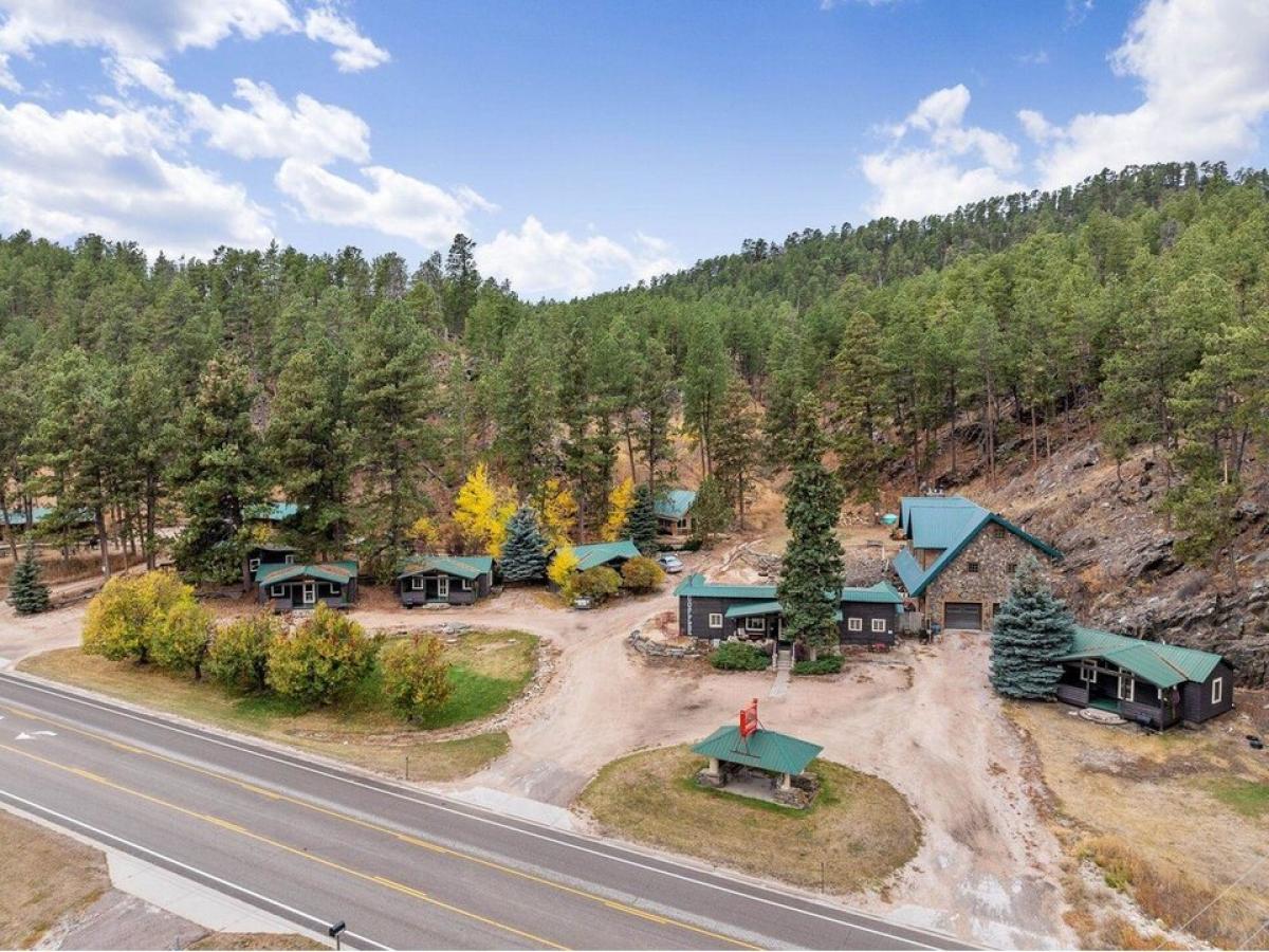 Picture of Home For Sale in Hill City, South Dakota, United States