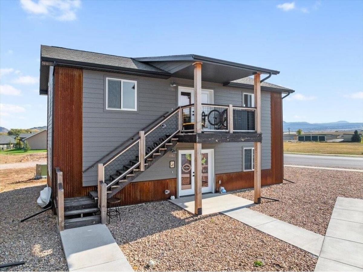 Picture of Home For Sale in Spearfish, South Dakota, United States