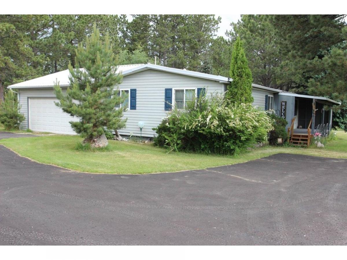 Picture of Home For Sale in Custer, South Dakota, United States