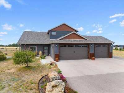 Home For Sale in Belle Fourche, South Dakota