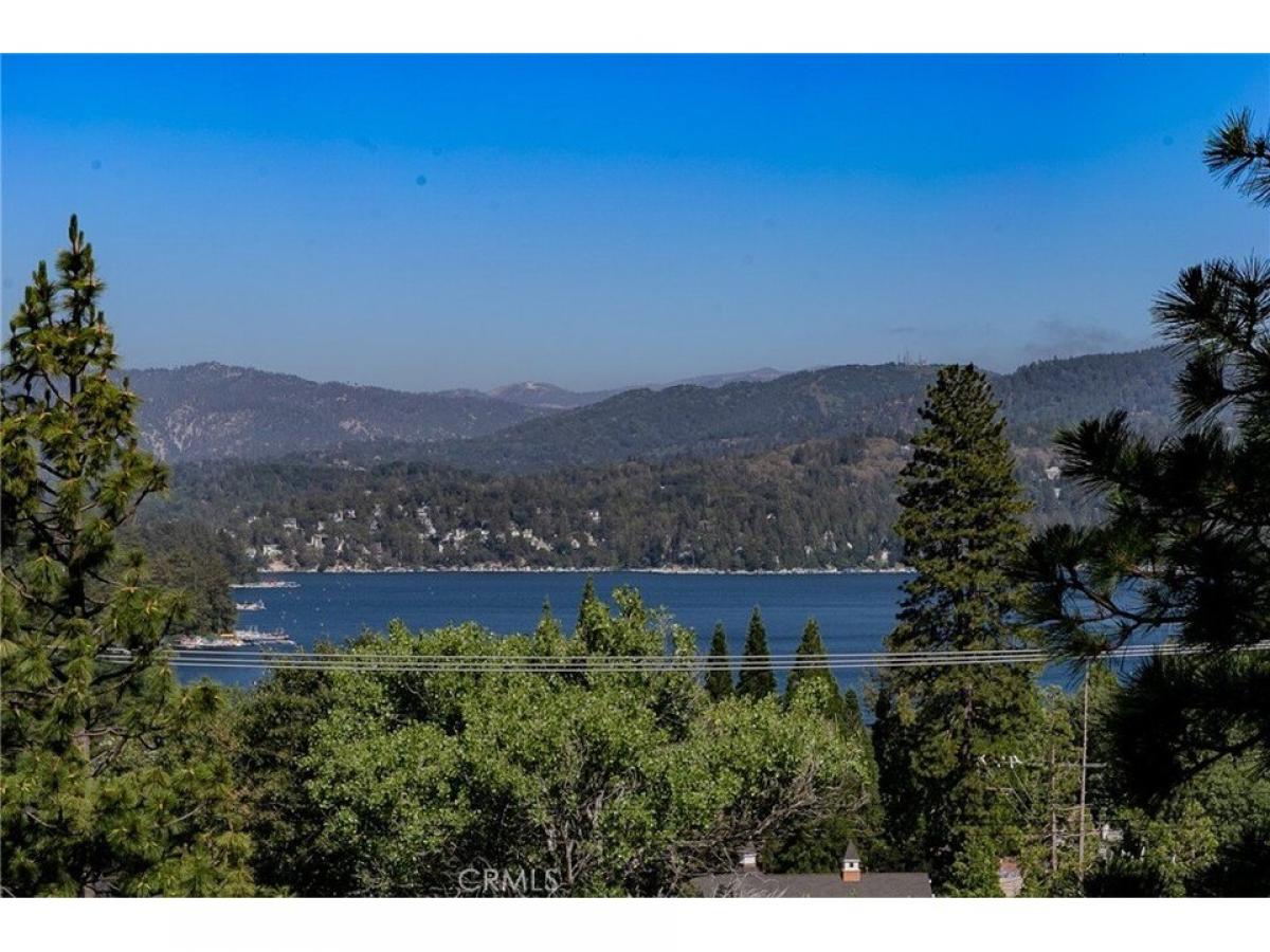 Picture of Home For Sale in Lake Arrowhead, California, United States