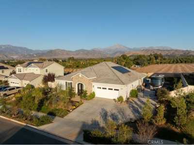 Home For Sale in Redlands, California