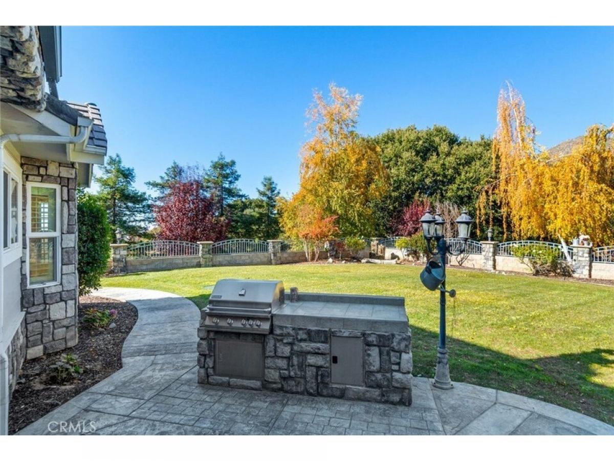 Picture of Home For Sale in Oak Glen, California, United States