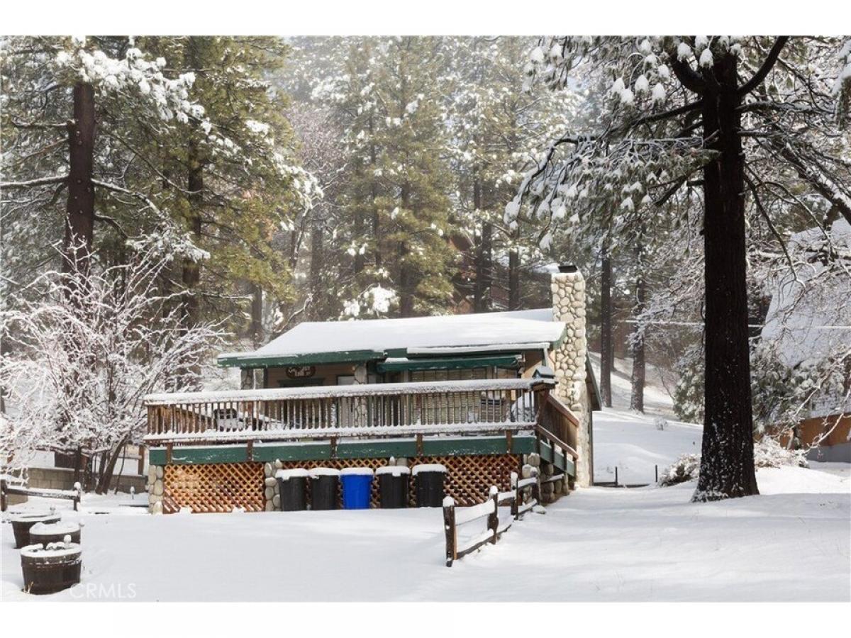 Picture of Home For Sale in Green Valley Lake, California, United States