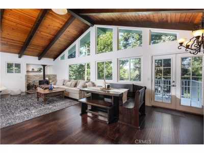 Home For Sale in Crestline, California