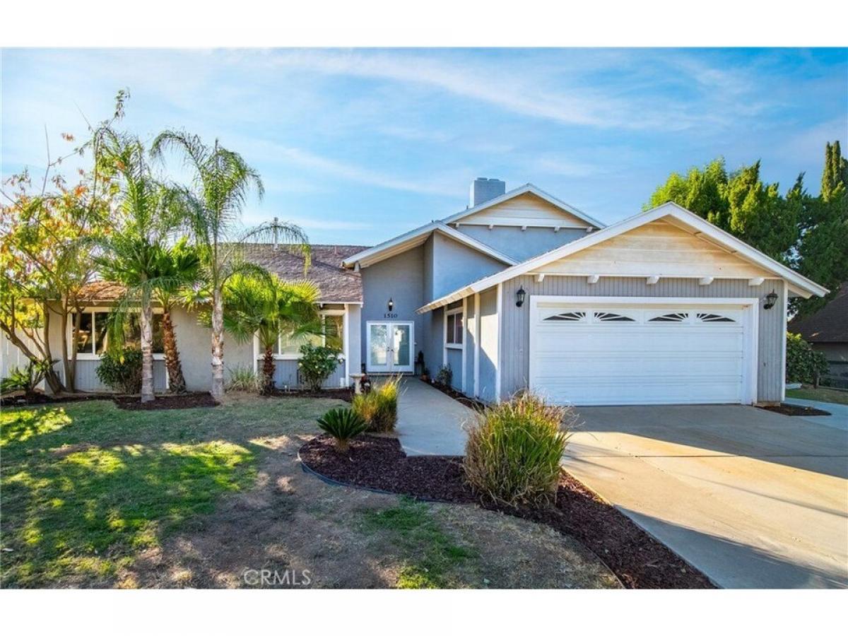 Picture of Home For Sale in Redlands, California, United States