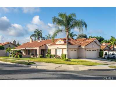 Home For Sale in Redlands, California