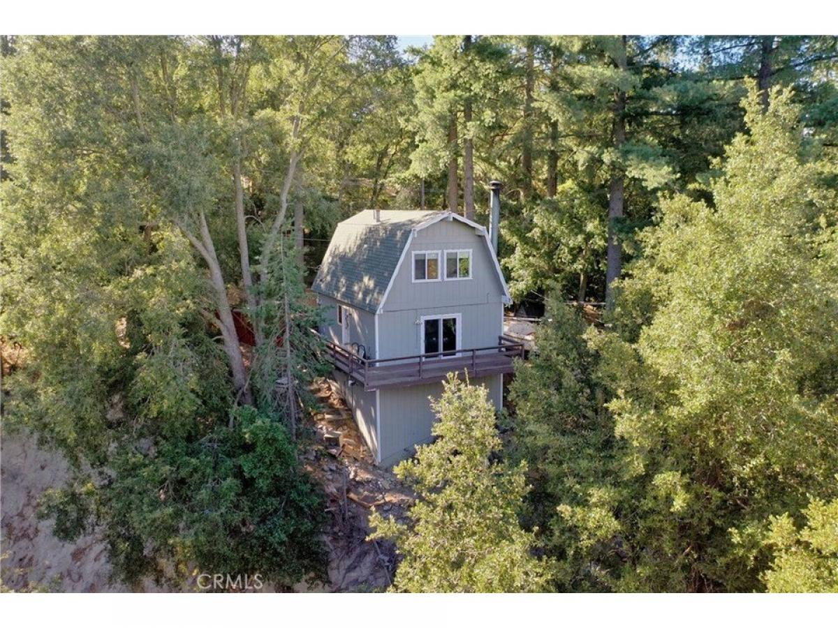 Picture of Home For Sale in Crestline, California, United States