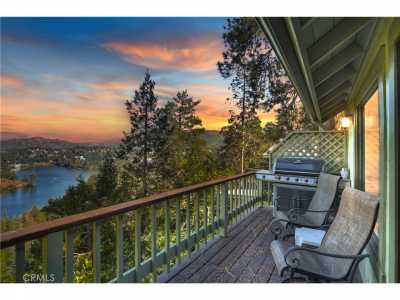 Home For Sale in Crestline, California