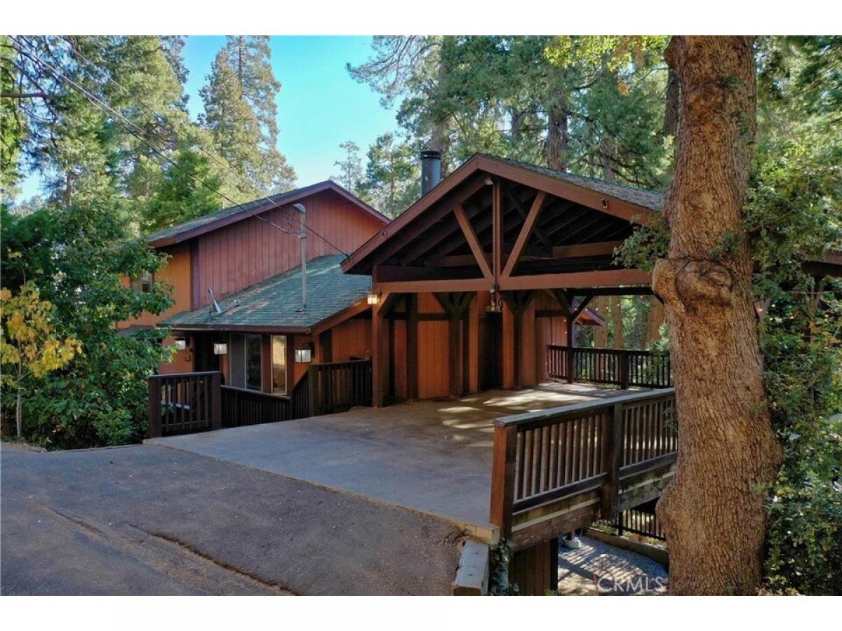 Picture of Home For Sale in Crestline, California, United States