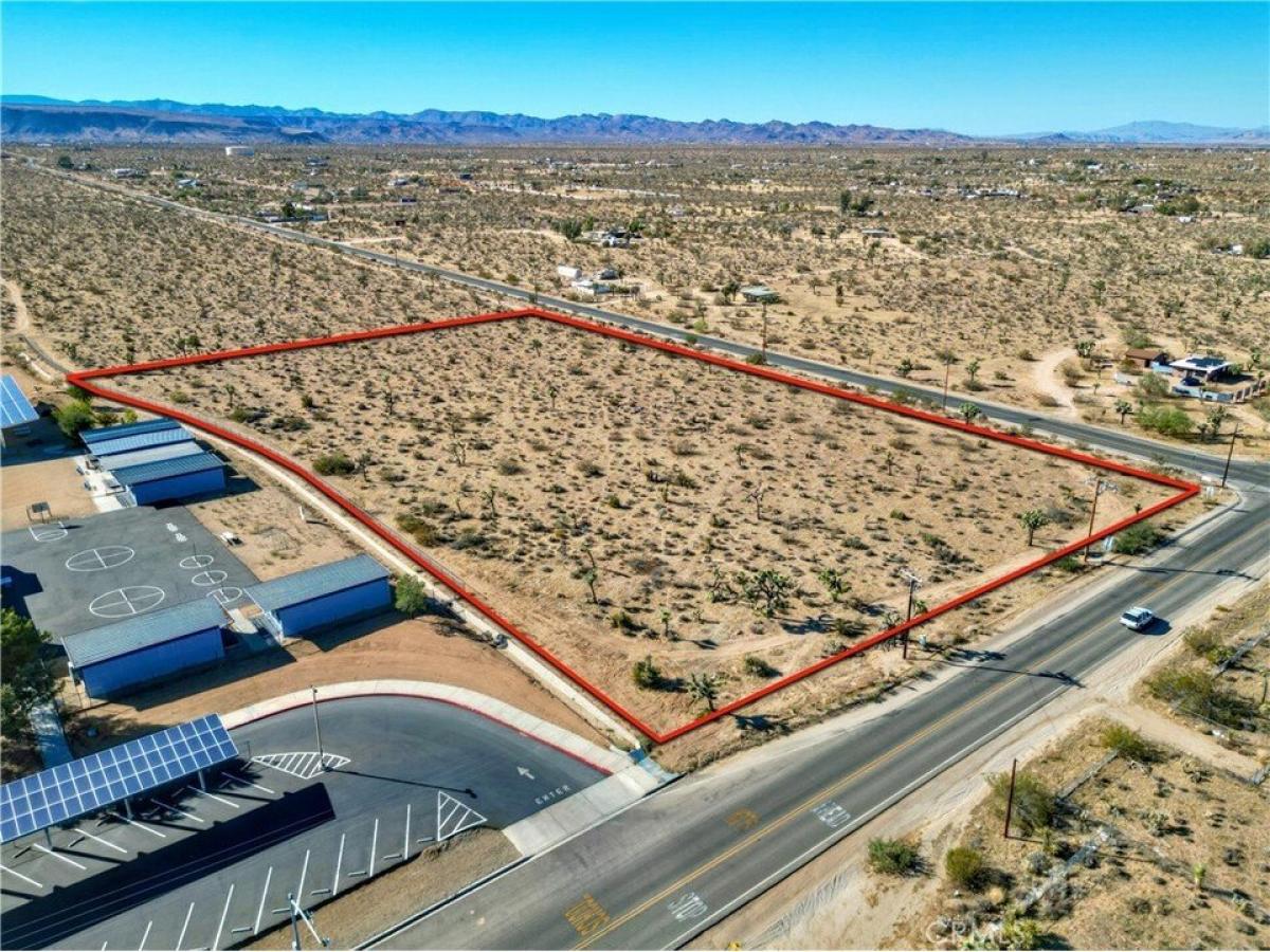 Picture of Residential Land For Sale in Yucca Valley, California, United States