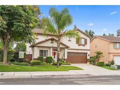 Home For Sale in Highland, California