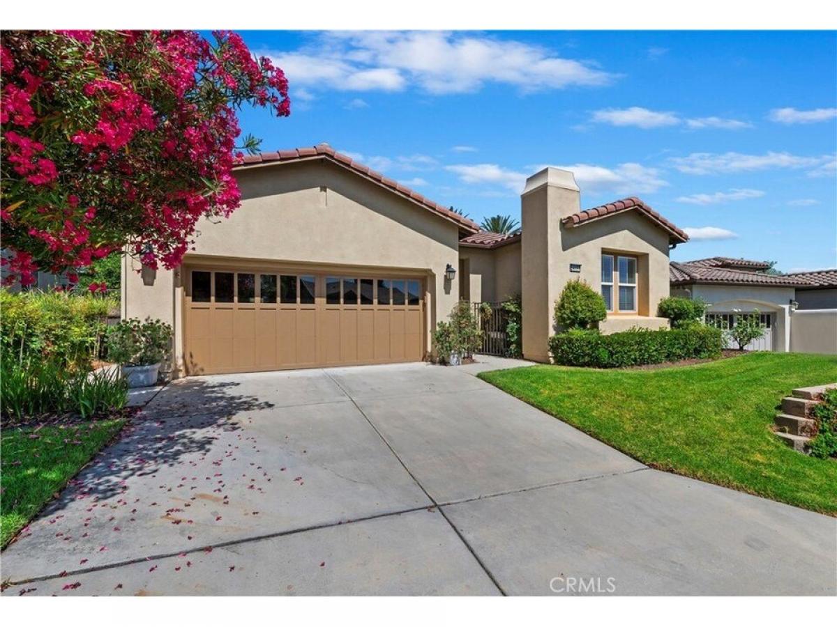 Picture of Home For Sale in Corona, California, United States