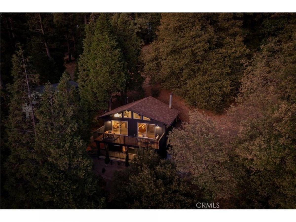 Picture of Home For Sale in Crestline, California, United States