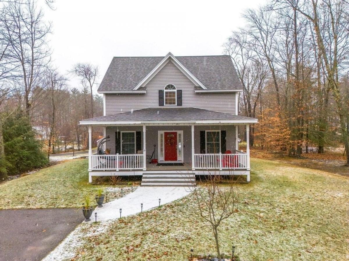 Picture of Home For Sale in Ogunquit, Maine, United States