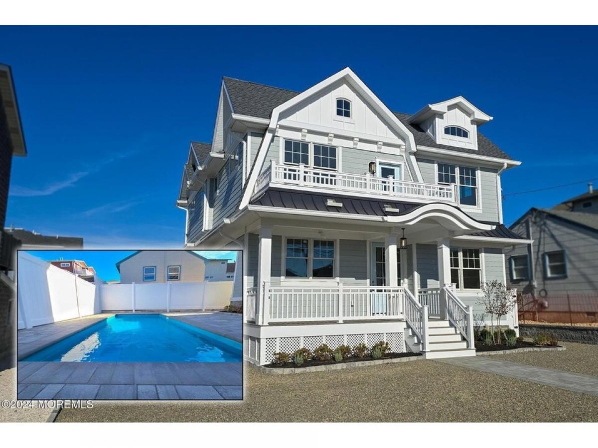 Picture of Home For Sale in Lavallette, New Jersey, United States