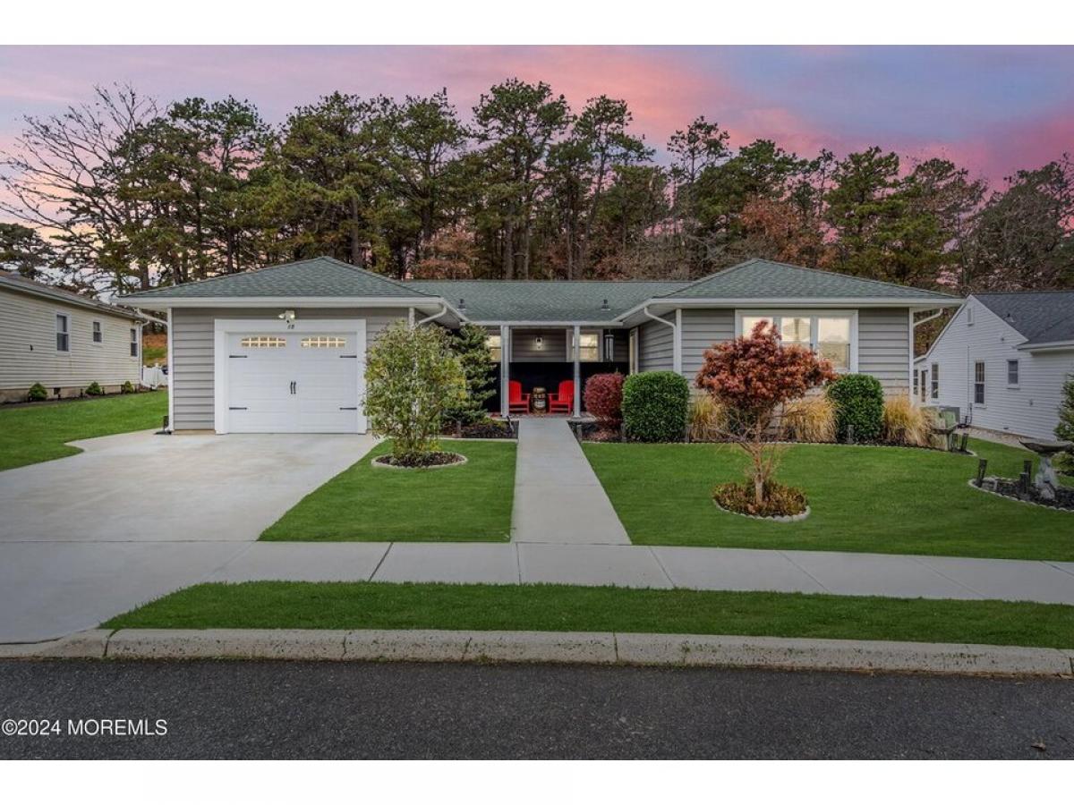 Picture of Home For Sale in Berkeley, New Jersey, United States