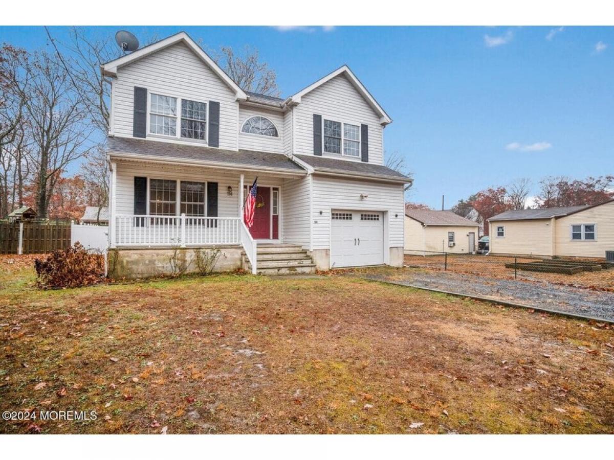 Picture of Home For Sale in Tuckerton, New Jersey, United States