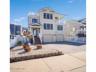 Home For Sale in Long Beach Twp, New Jersey