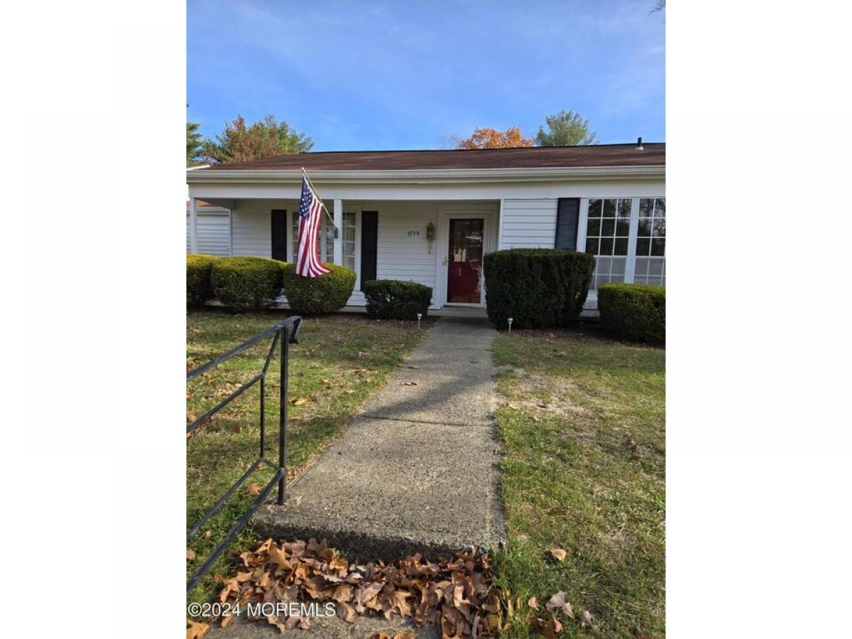 Picture of Home For Sale in Manchester, New Jersey, United States