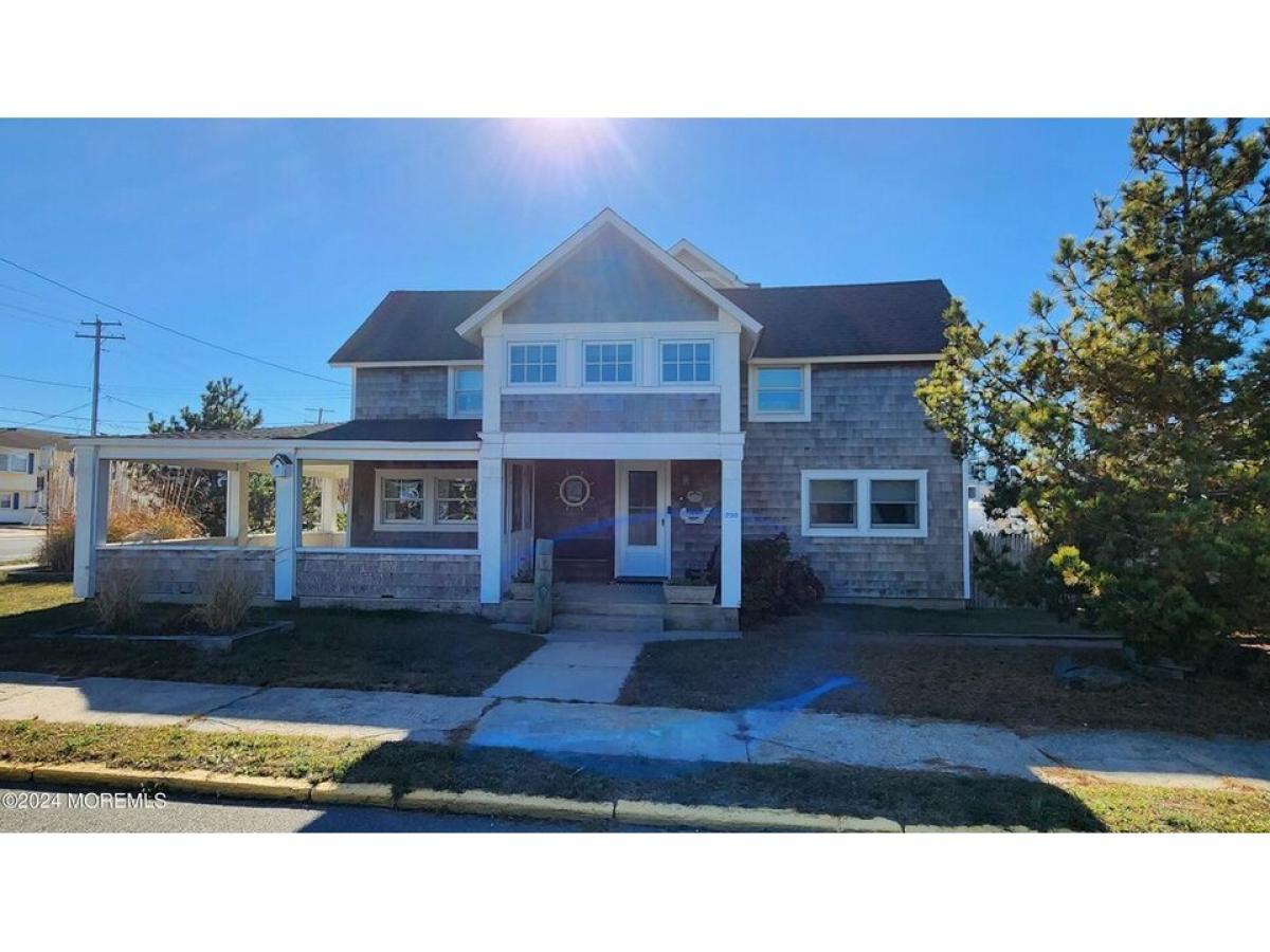 Picture of Home For Sale in Point Pleasant Beach, New Jersey, United States