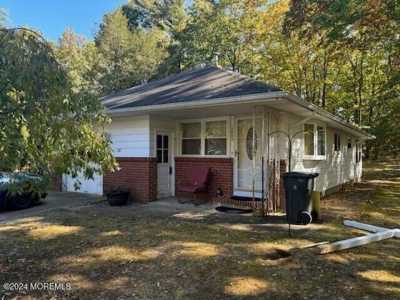 Home For Sale in Toms River, New Jersey