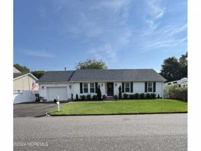 Home For Sale in Brick, New Jersey