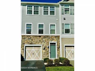 Home For Rent in Eatontown, New Jersey