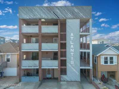 Home For Sale in Seaside Heights, New Jersey