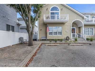 Home For Sale in Lavallette, New Jersey